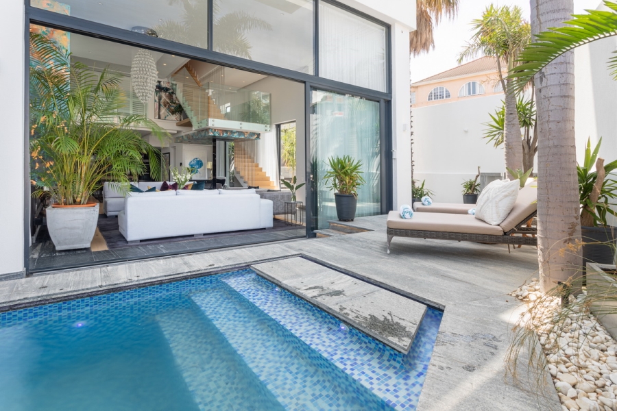 3 Bedroom Property for Sale in Bantry Bay Western Cape